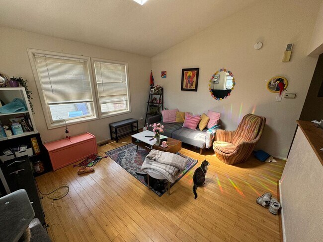 Photo - Goss Street Duplex Unit 2021 Goss Street