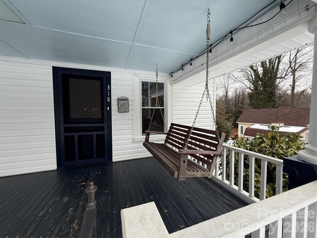 Photo - 318 N Academy St