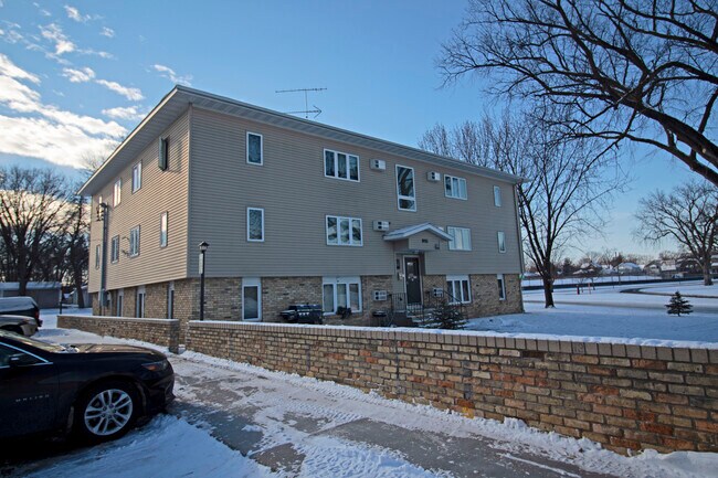 Photo - 915 7th St S Unit 11