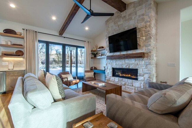 Building Photo - 9187 Timberline Loop Unit ID1384035P