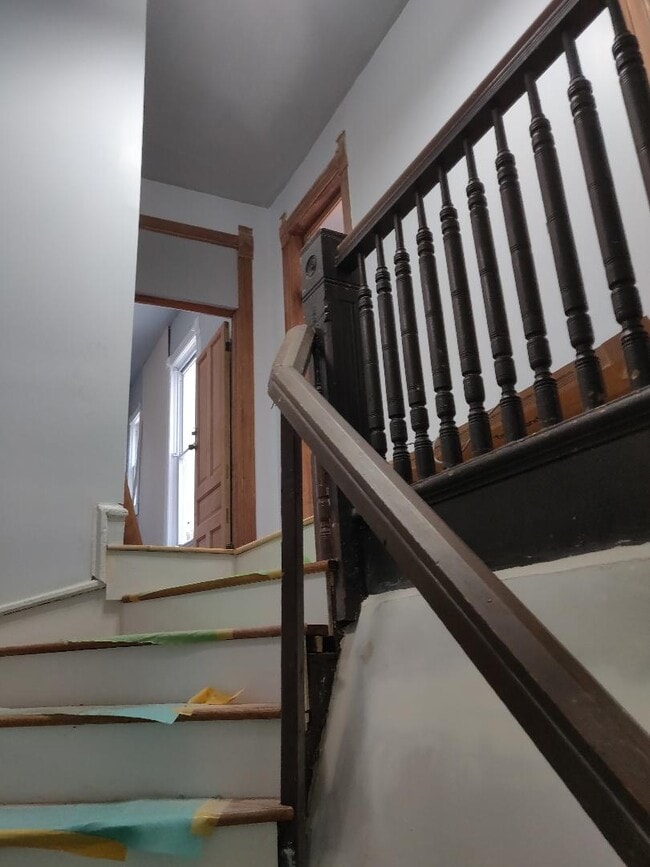 Photo - 708 S Oakley Blvd