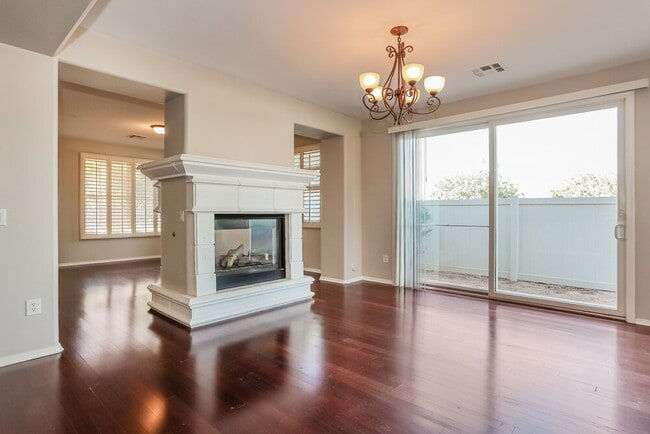 Photo - 820 S Adam Way