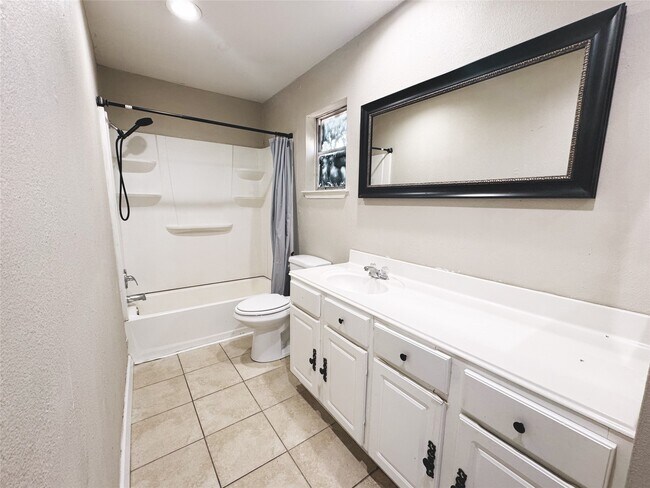 Photo - 15822 Baybriar Dr