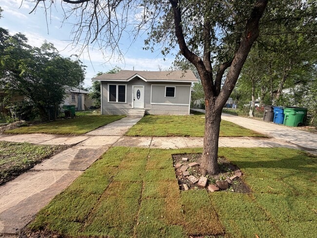 Photo - 1623 W Ashby Pl