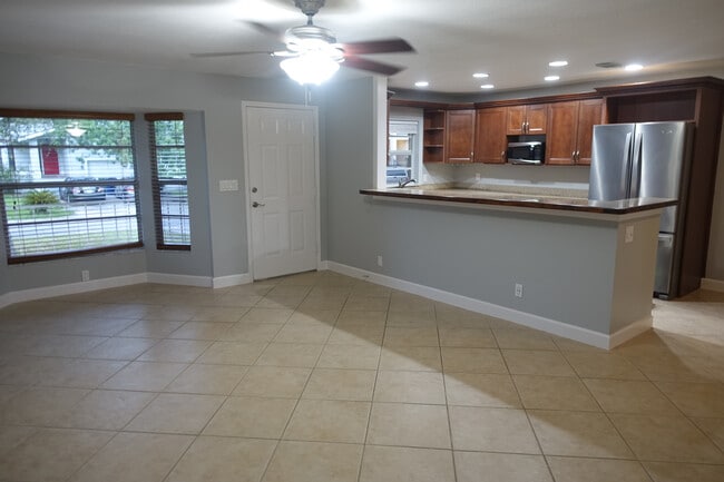 Photo - 7607 S Sherrill St