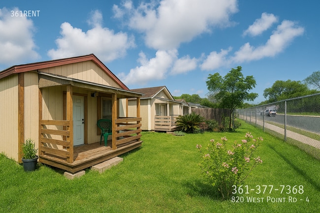 820 W Point Rd Unit 4