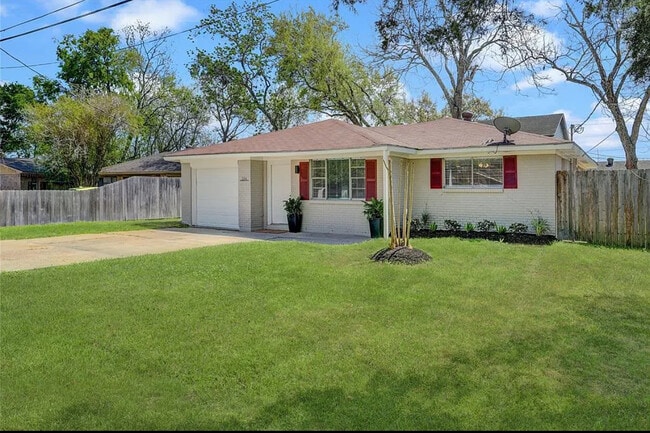 Photo - 334 Pennington Dr Casa