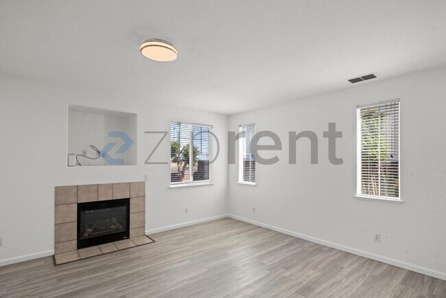 Photo - 406 Cape May Ct