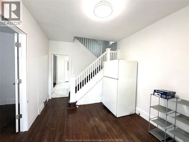 Photo - 1117 Dougall Ave