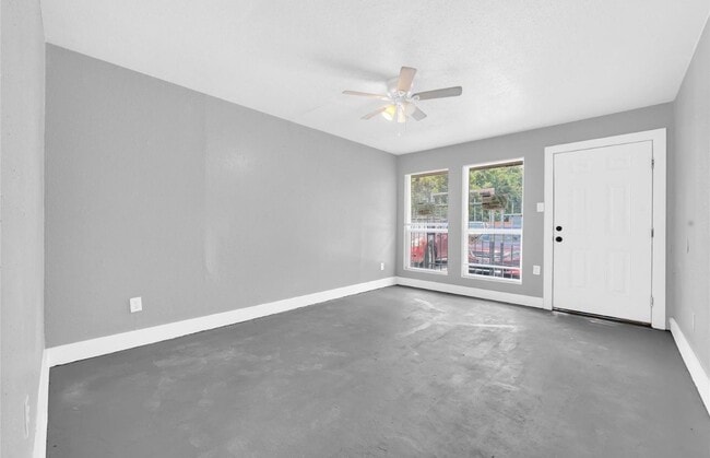 Building Photo - 3802 Dabney St Unit 3