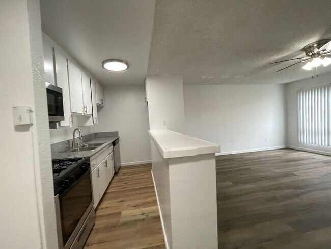 Photo - 6736 Cleon Ave