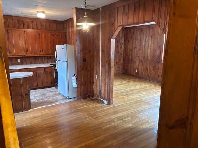 8 Dale St Unit 1