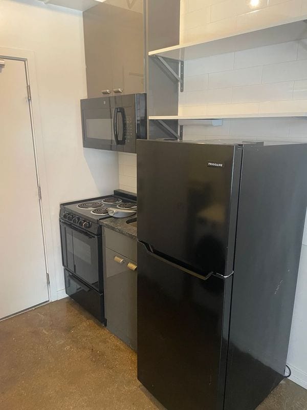 Photo - 1136 W Wilson Ave Unit 210
