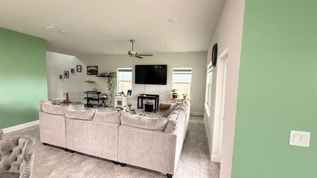 Photo - 1046 Grantham Ln