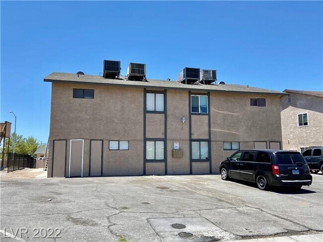 Photo - 2341 Exeter Dr Unidad C