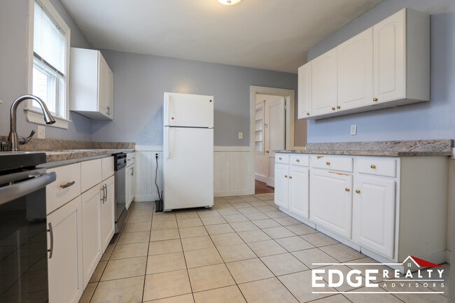 Photo - 31 Benjamin Rd Unit 1