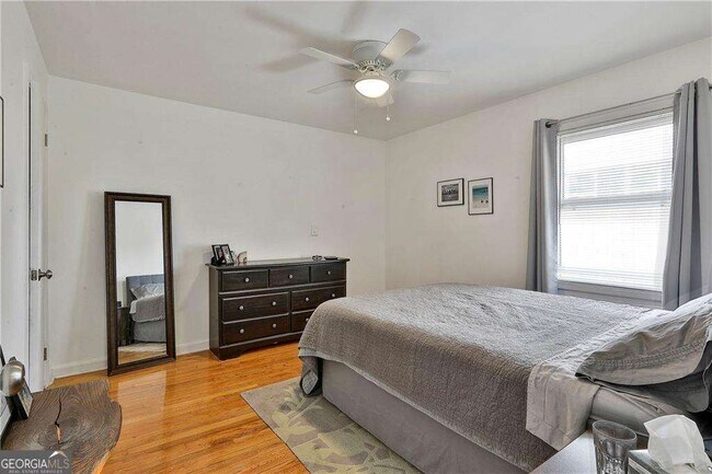 Photo - 2037 Lively Ridge Rd NE