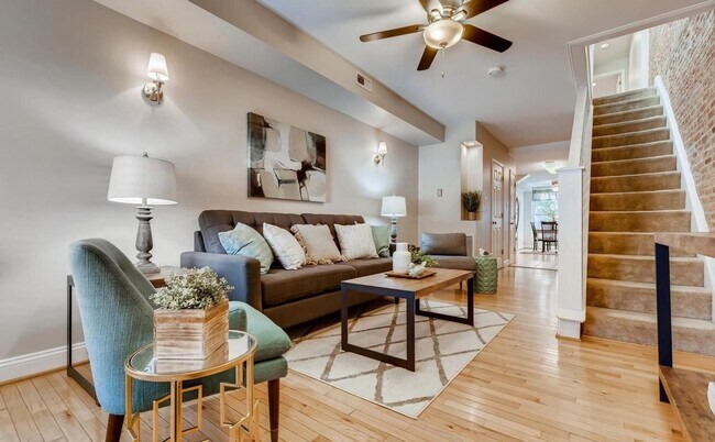 Bright 3Bedroom/2.5Bath in Canton Townhome - Bright 3Bedroom/2.5Bath in Canton Townhome