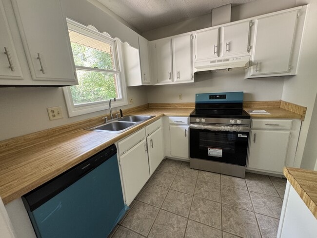 Photo - 1447 Coe Dairy Rd