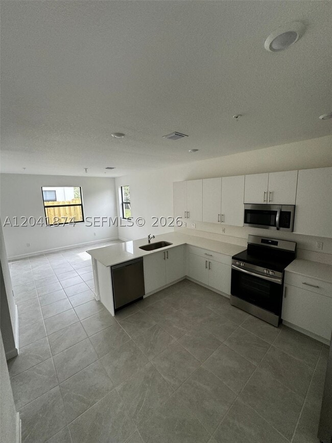 285 SW 159th Dr