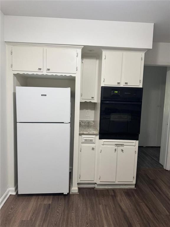 Photo - 731 Smithstone Ct S E