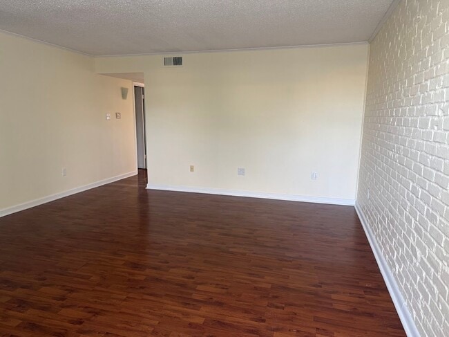 Building Photo - 11271 Florida Blvd