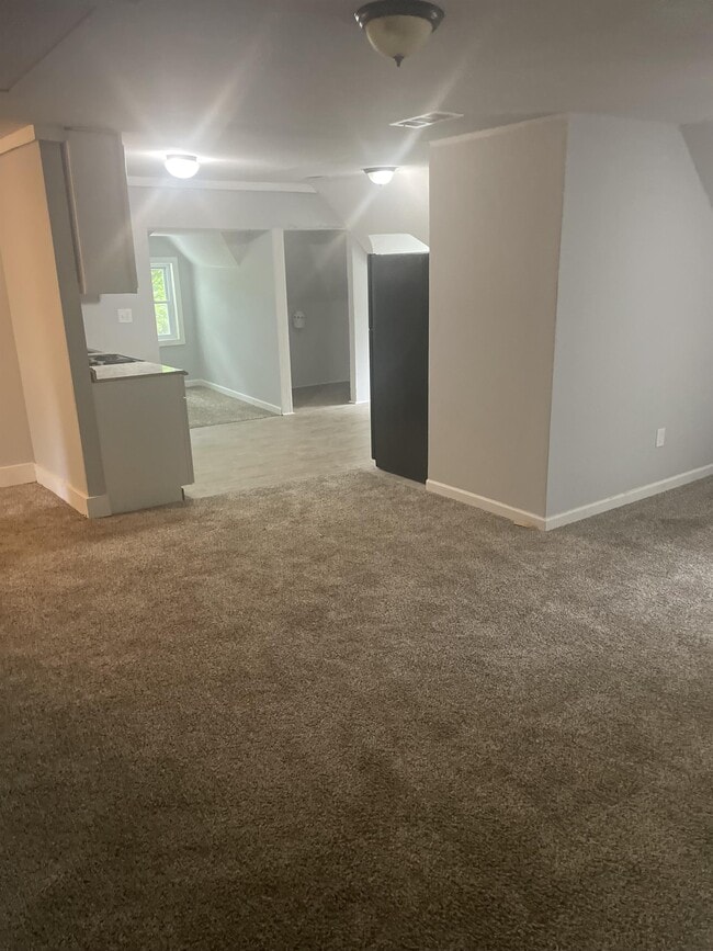 Photo - 27 Broncos Dr