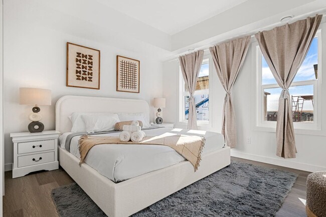 Photo - 2117-2181 81 St S W Unit ID1314512P