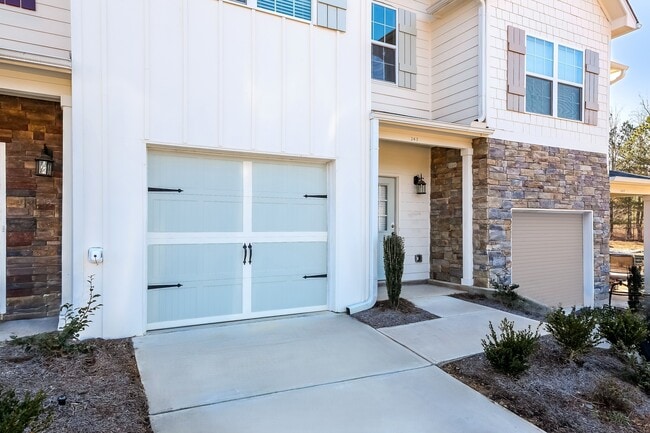 Photo - 243 Riley Cir