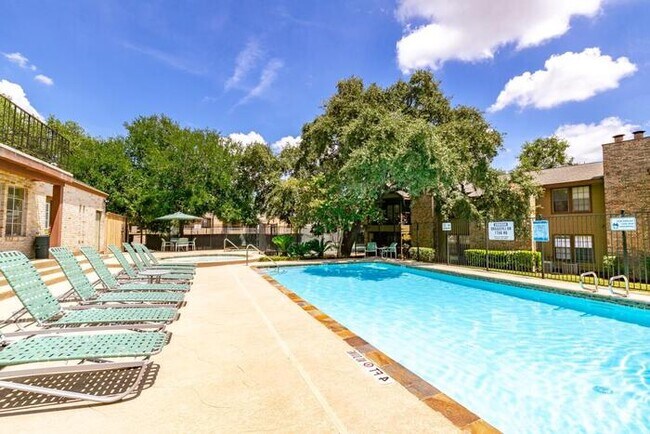 Photo - 2650 Thousand Oaks Dr Unit c2