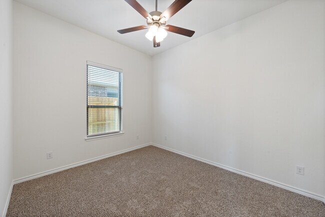 Photo - 7308 Caladium Dr