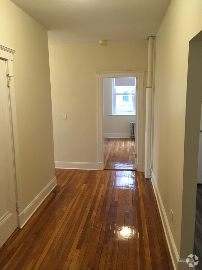 Building Photo - 1762 Commonwealth Ave Rental