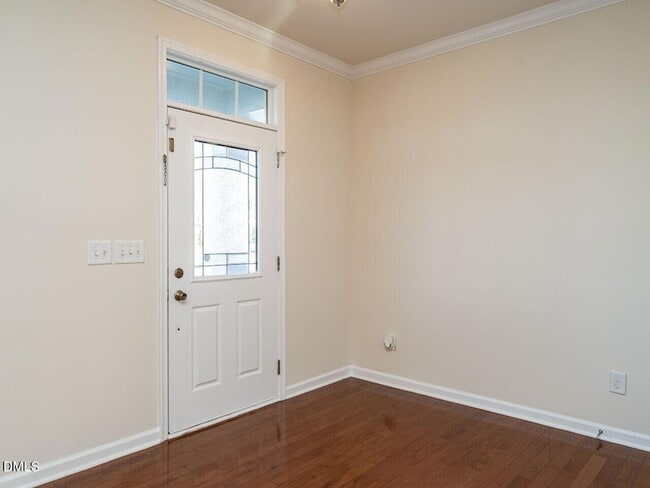 Photo - 309 Roundhouse Lane