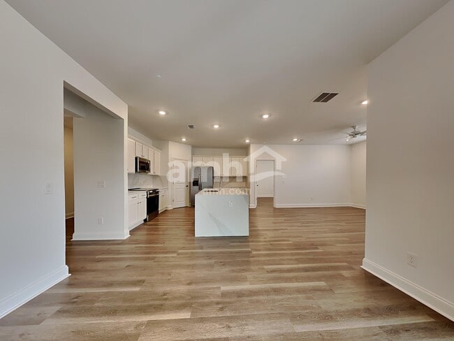 Photo - 147 Bee Tree Blvd