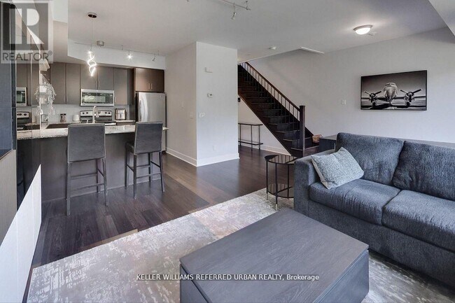 Photo - 90 Stadium Rd