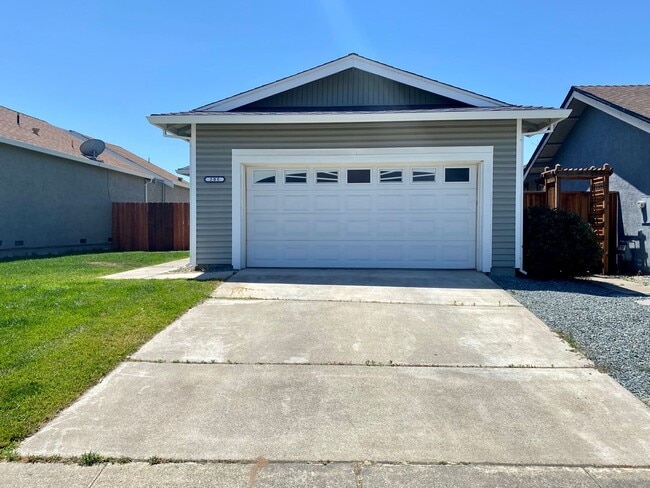 Building Photo - 205 Almondtree Ln