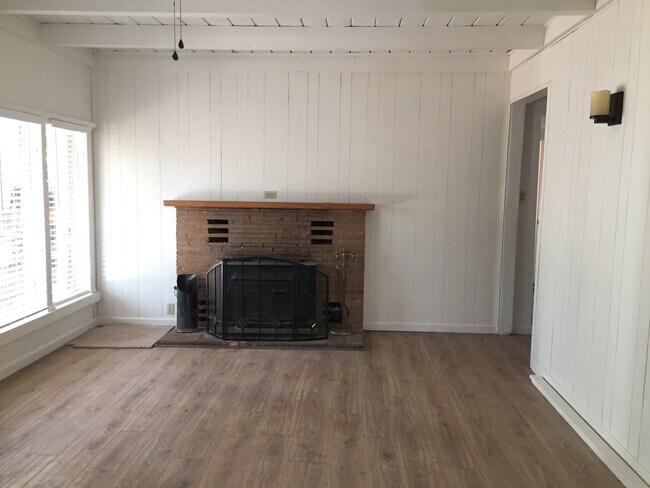 Photo - Country living