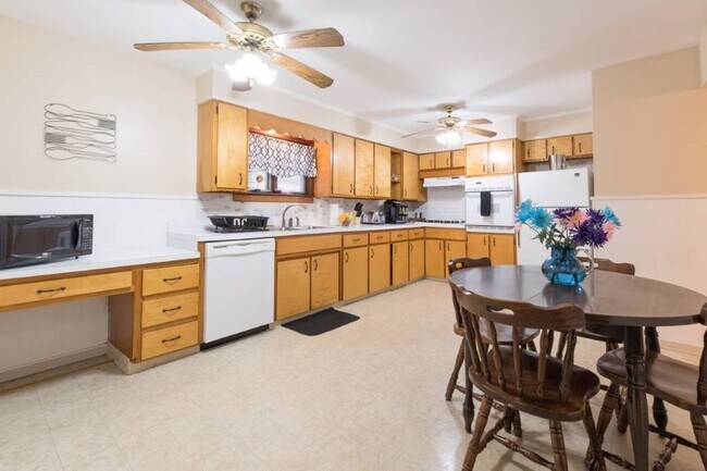 Photo - 156 Camden Ave Apartment Unit LOWER
