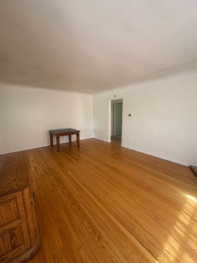 Photo - 603 Dartmouth Dr NE Unit Front House