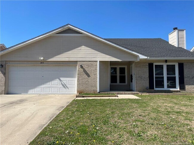 Building Photo - 2840 Chillingworth Dr