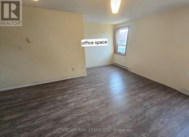 911 A Danforth Ave