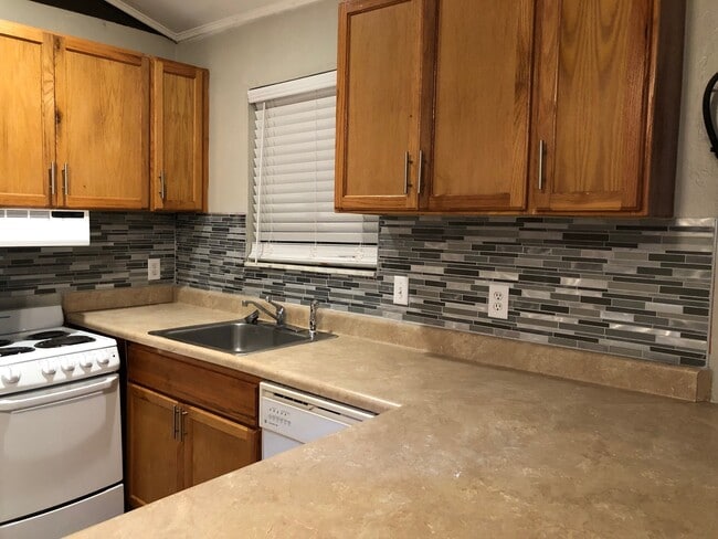 Unit A - 1356 Linda Ann Dr Unit A