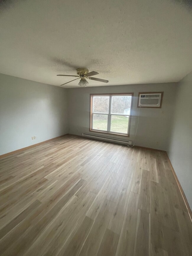 Unit #124 - 124 Earl St