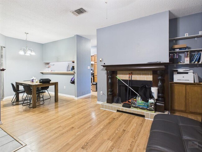 Photo - 2901 San Jacinto Blvd Unit 110
