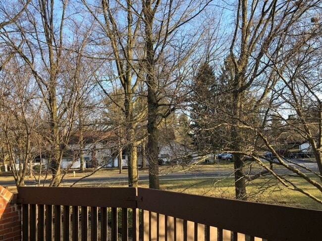 Immaculate 2 bedroom Loft Style Condo avai... - Immaculate 2 bedroom Loft Style Condo avai...