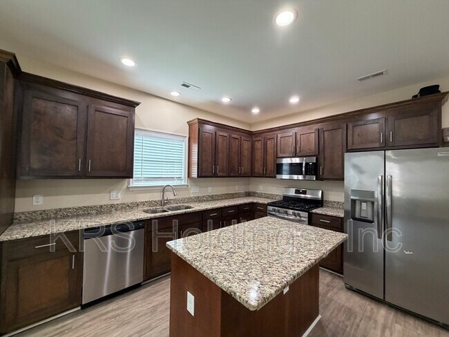 Photo - 167 Settlers Landing Rd