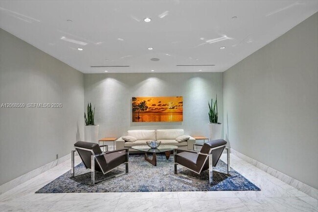 10155 Collins Ave Unit 902