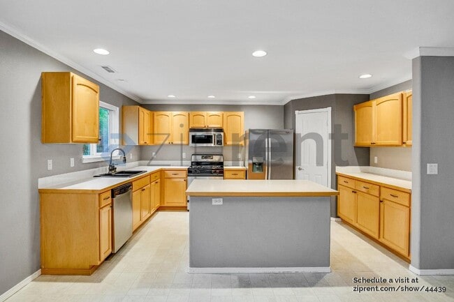 Photo - 16513 SE 262nd Pl