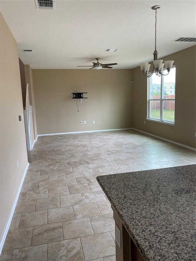 Photo - 1729 Arial Dr