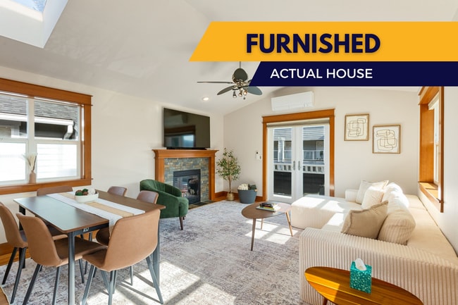 Building Photo - 3006 SW Hinds St